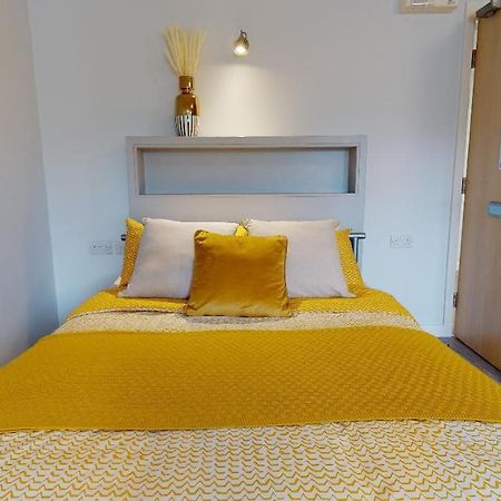 For Students Only - Charming Ensuite Bedrooms Near Leads City Centre Λιντς Εξωτερικό φωτογραφία