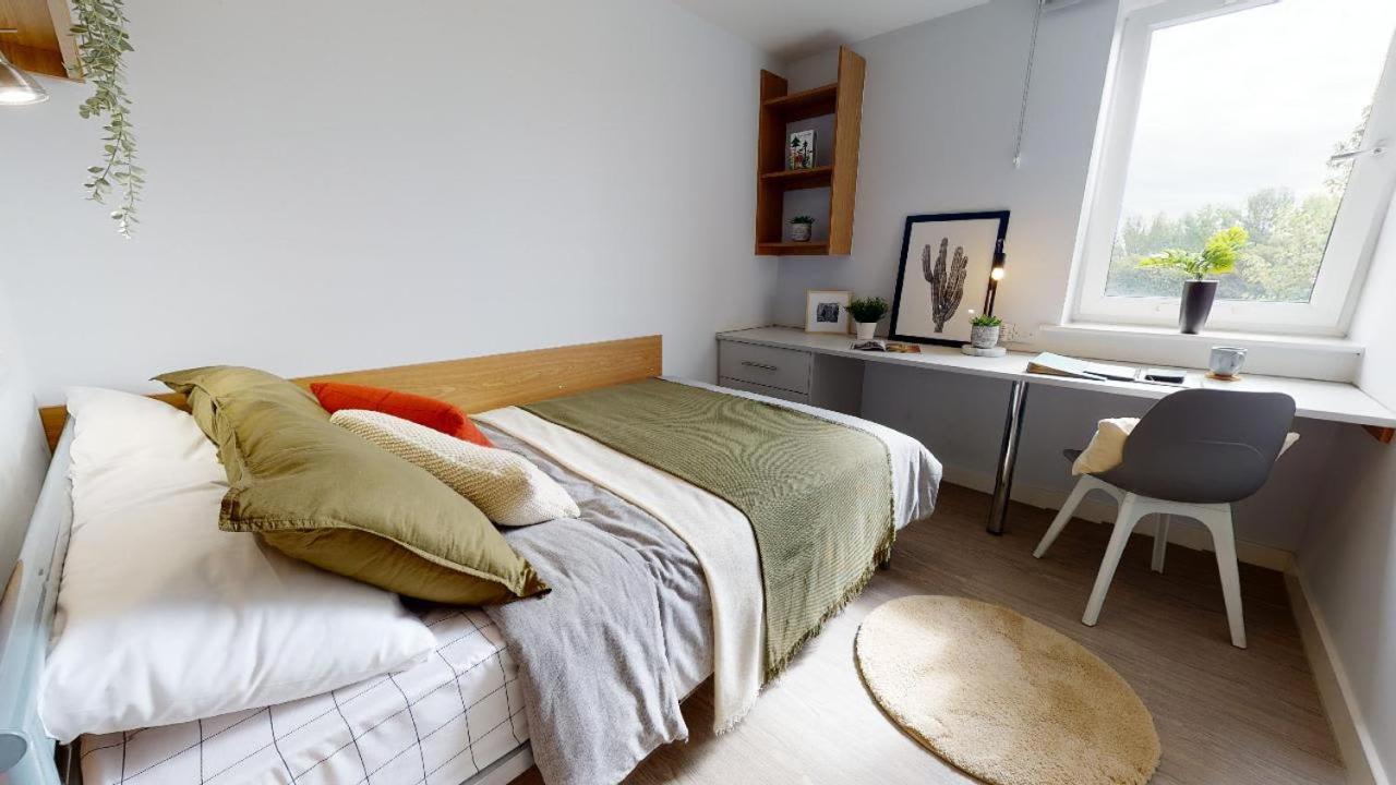 For Students Only - Charming Ensuite Bedrooms Near Leads City Centre Λιντς Εξωτερικό φωτογραφία