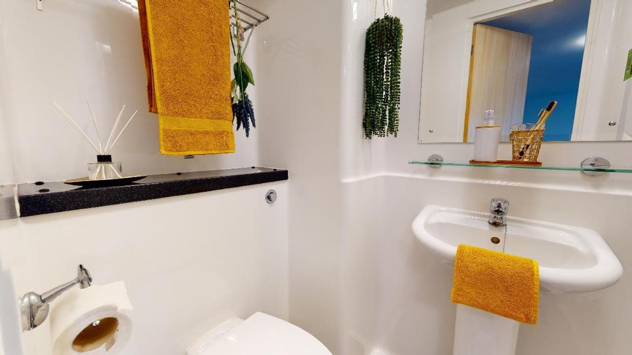 For Students Only - Charming Ensuite Bedrooms Near Leads City Centre Λιντς Εξωτερικό φωτογραφία